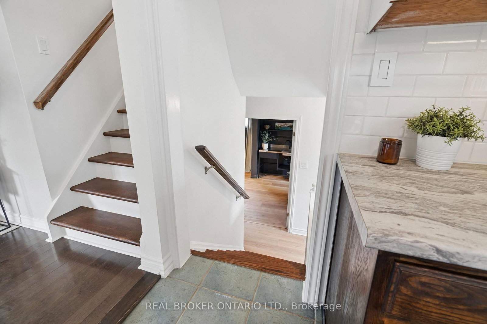 33 Patterson Avenue • Brantford, ON photo 25