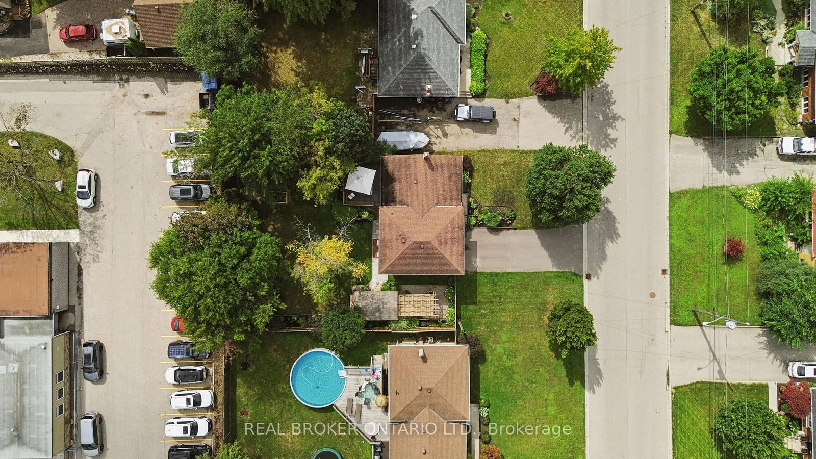 33 Patterson Avenue • Brantford, ON photo 49