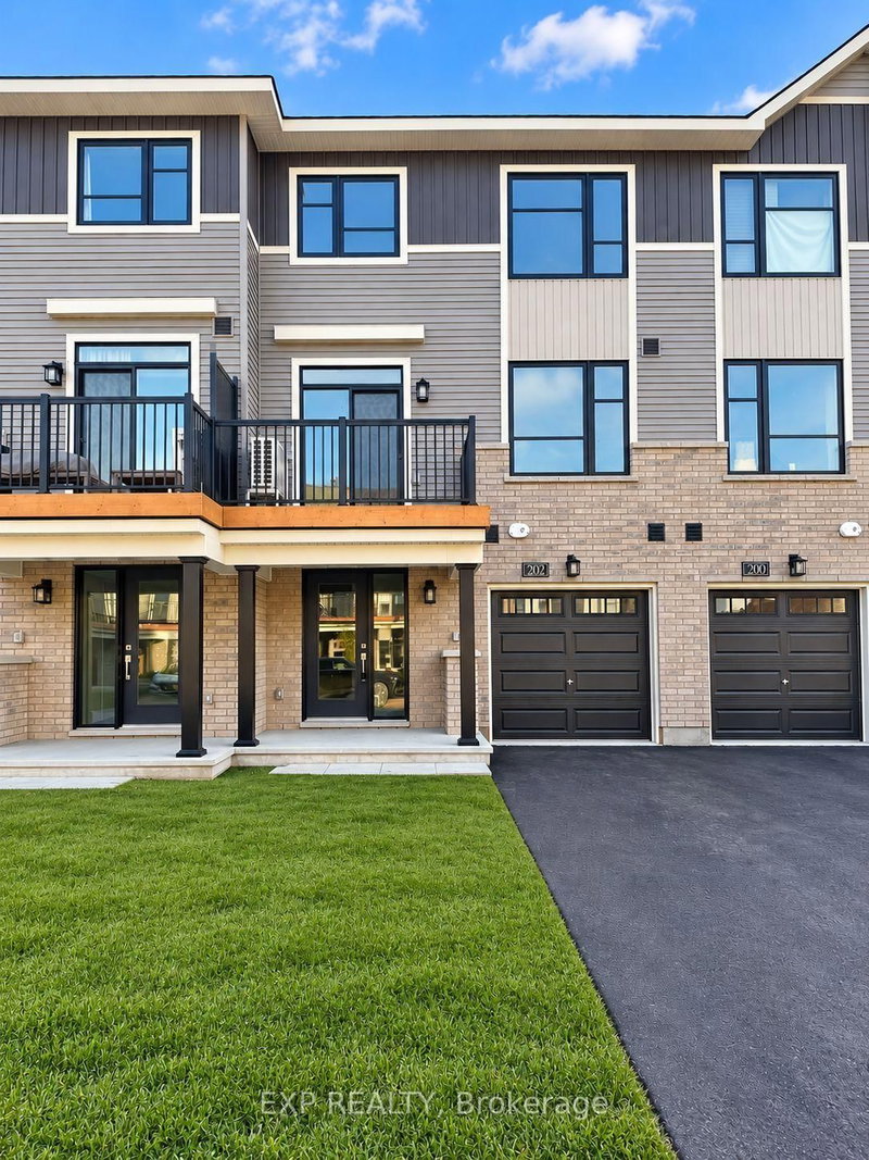202 VISIONARY Lane N
