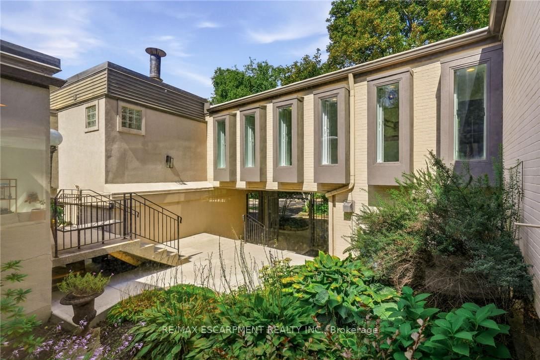 79 Amelia Street • Hamilton, ON photo 5