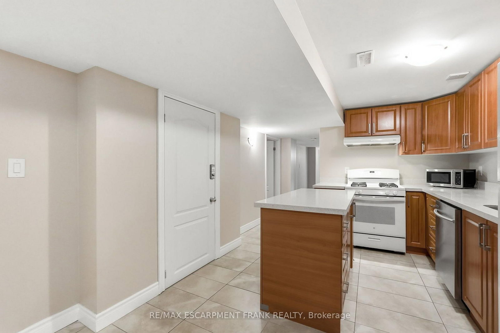 8 EMMING Court • Hamilton, ON photo 29