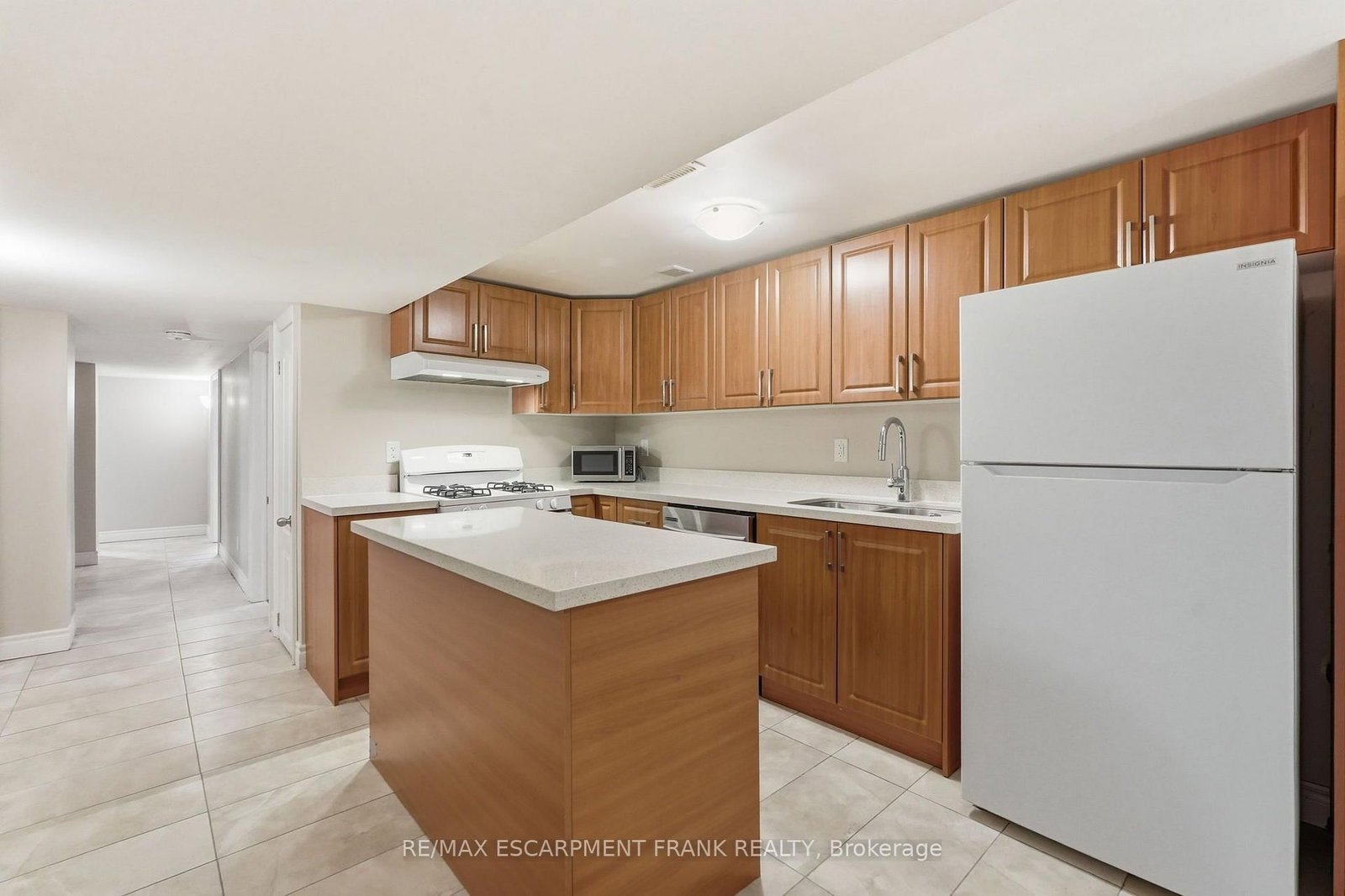 8 EMMING Court • Hamilton, ON photo 30