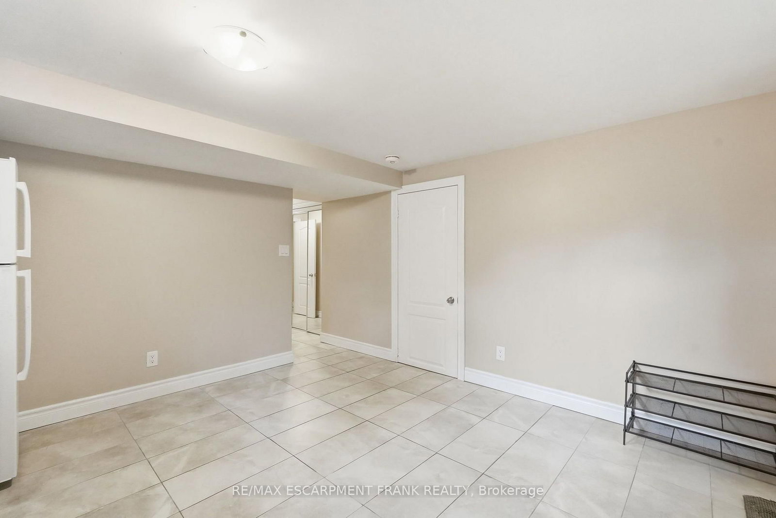 8 EMMING Court • Hamilton, ON photo 37