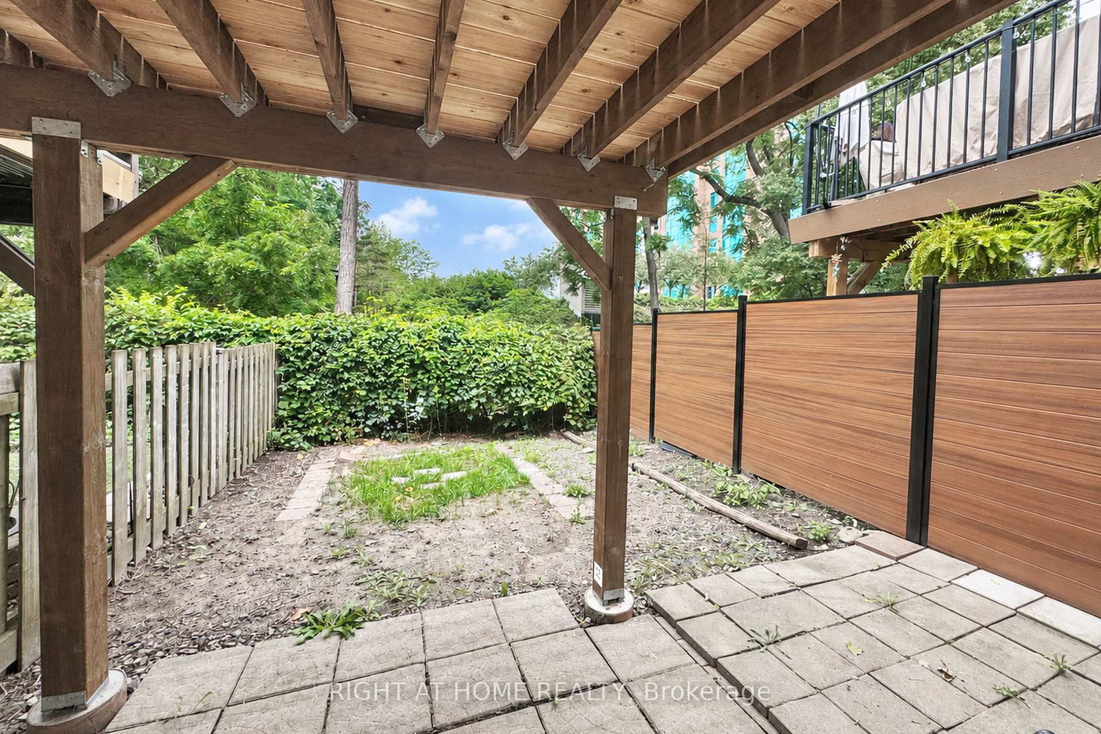 60 MALHOTRA Court • Ottawa, ON photo 34