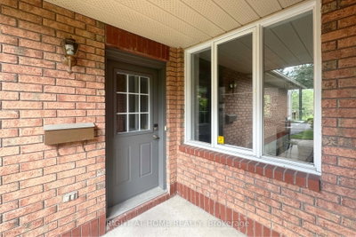 60 MALHOTRA Court • Ottawa, ON photo 4