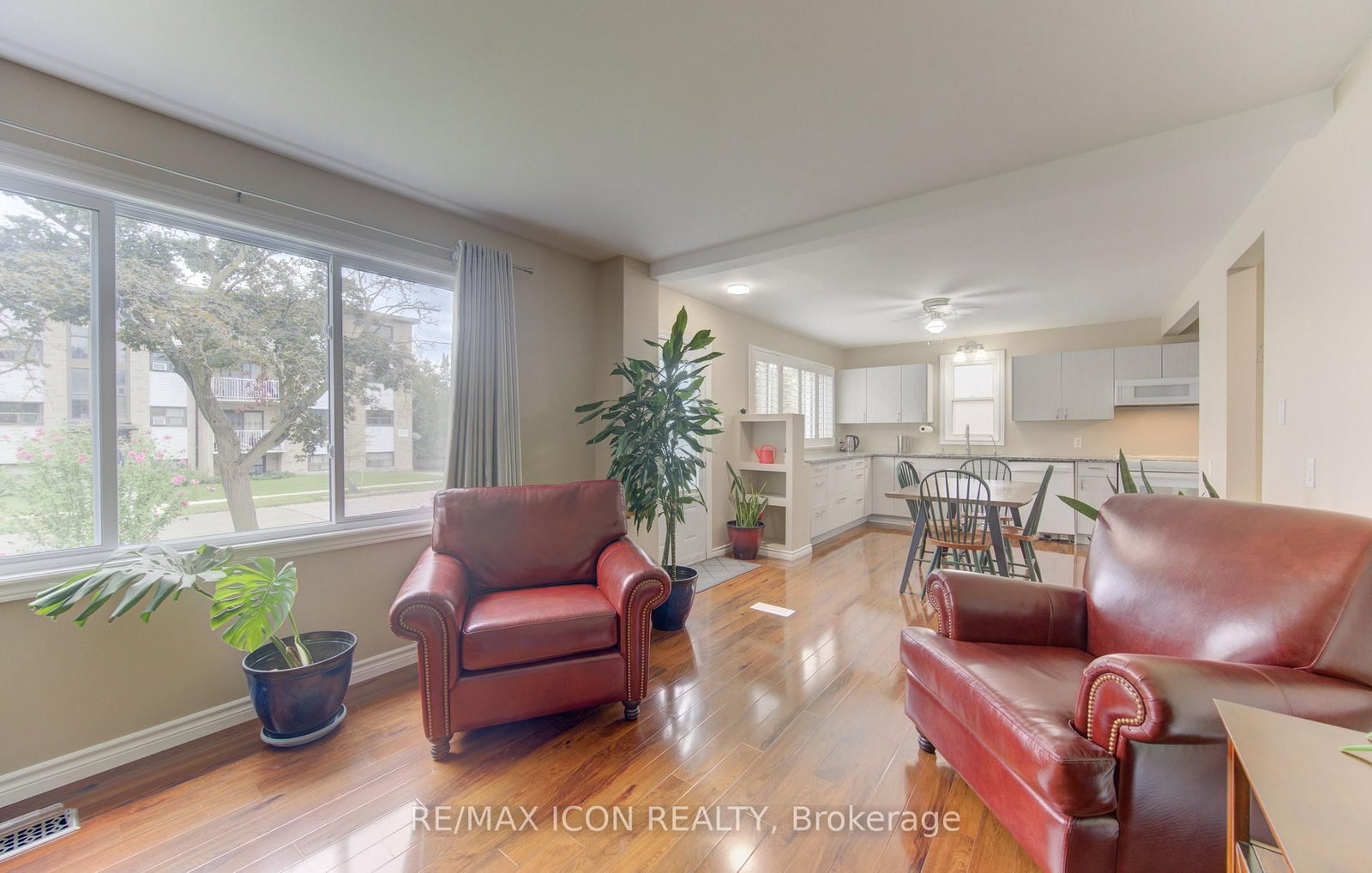 104 Mausser Avenue • Kitchener, ON photo 14