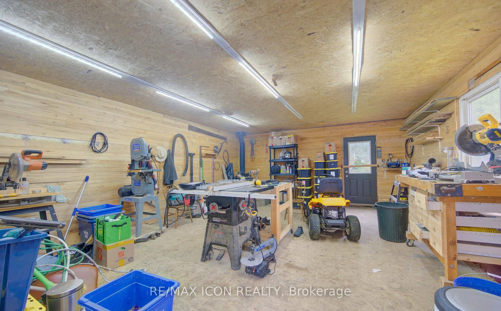 104 Mausser Avenue • Kitchener, ON photo 23