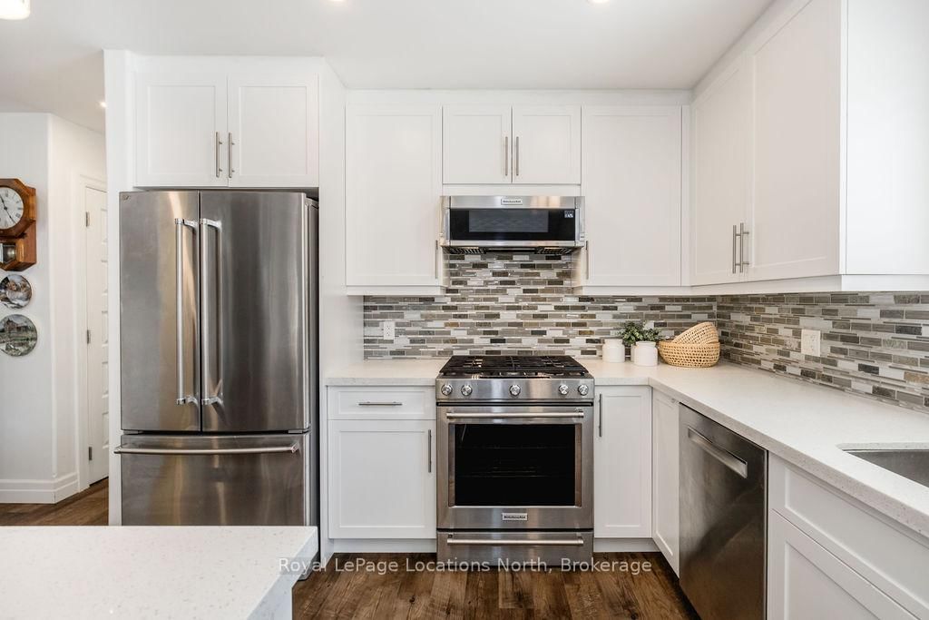 43 NAPIER Street W • Blue Mountains, ON photo 11