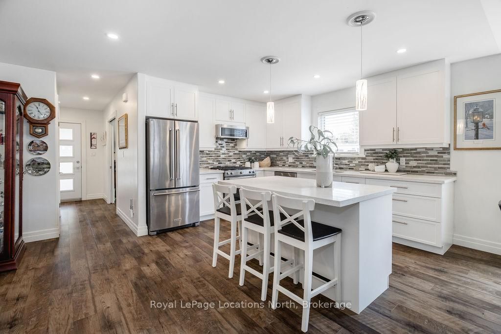 43 NAPIER Street W • Blue Mountains, ON photo 8