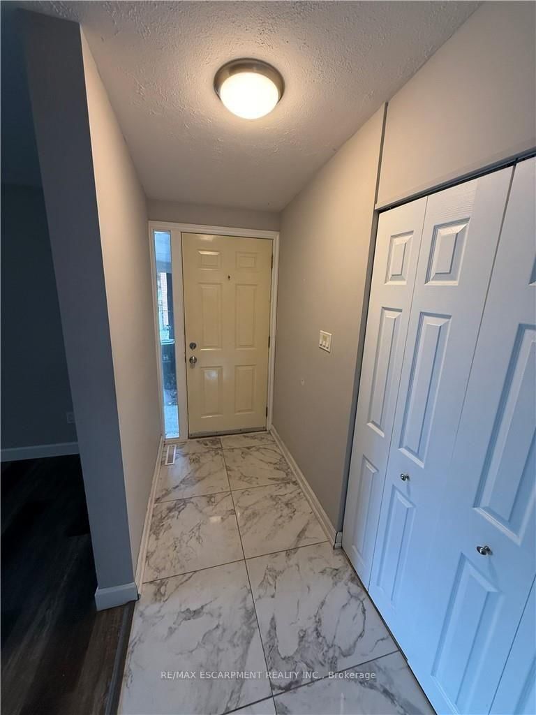 Upper Level - 63 Sanatorium Road