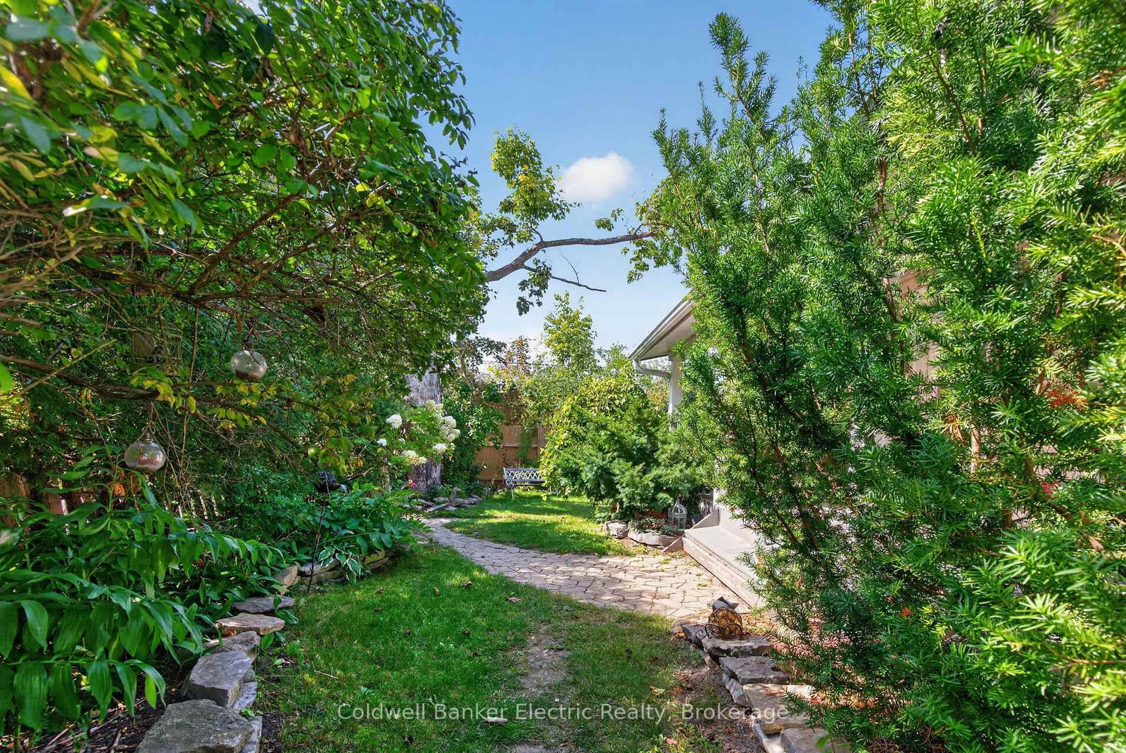 603 Ludgate Street • Peterborough, ON photo 36