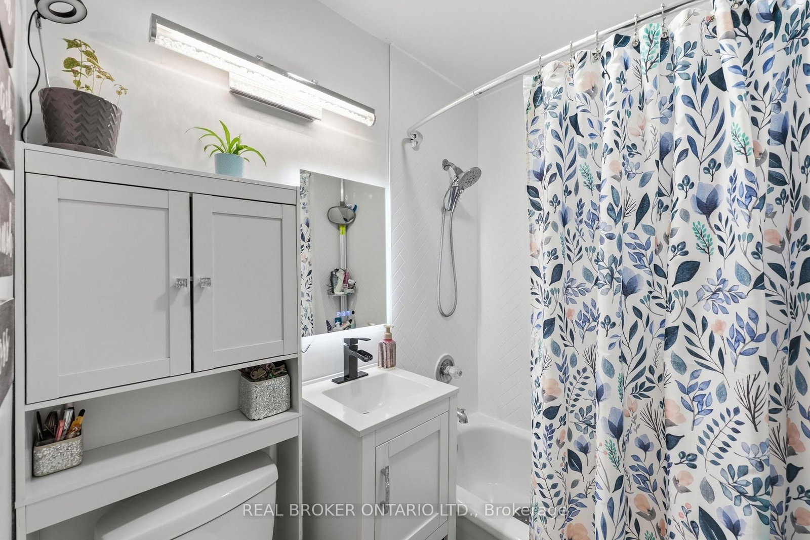 21 Ridgewood Avenue • Guelph, ON photo 17