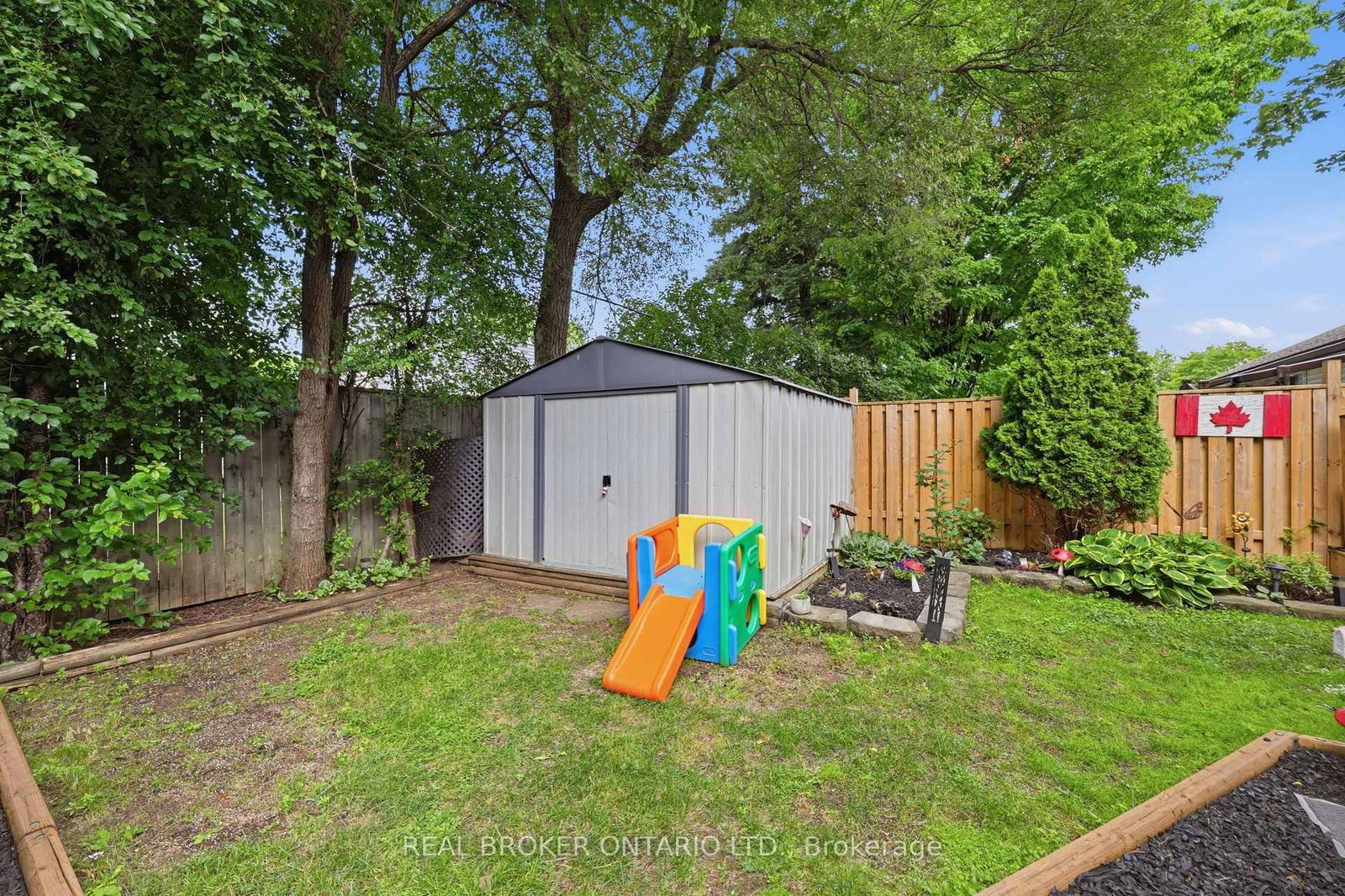 21 Ridgewood Avenue • Guelph, ON photo 30