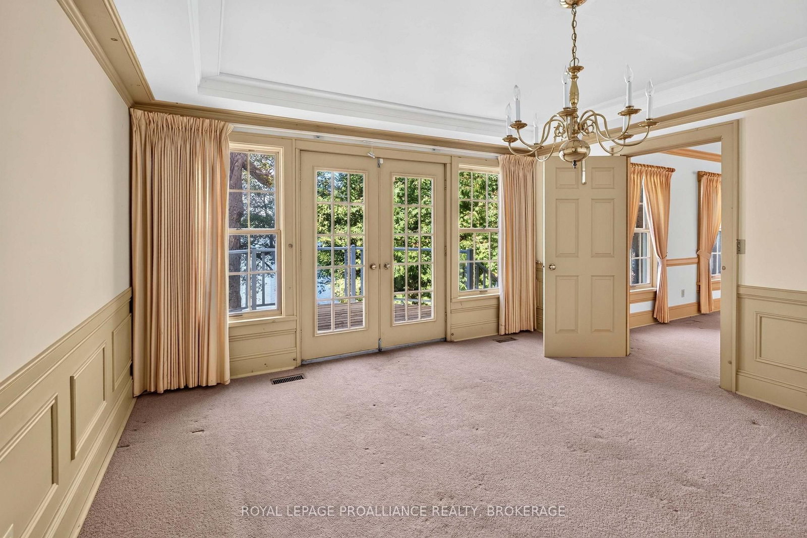 110 Lakeshore Boulevard • Kingston, ON photo 11