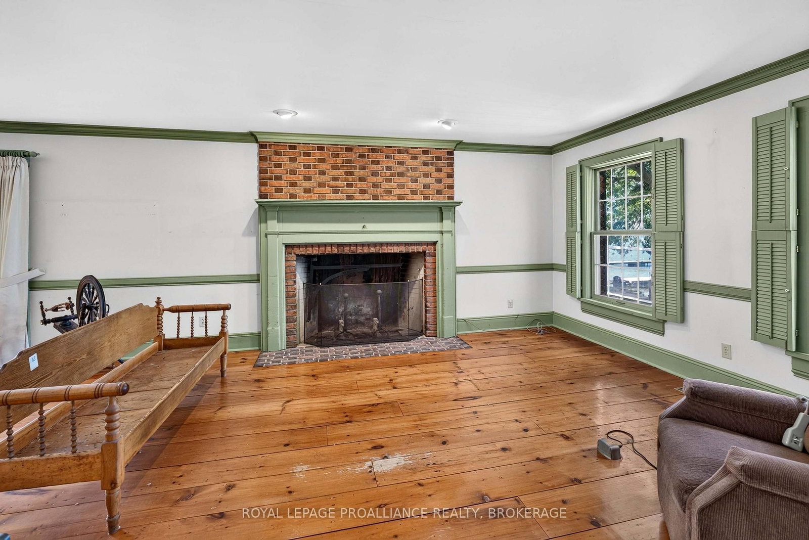 110 Lakeshore Boulevard • Kingston, ON photo 14