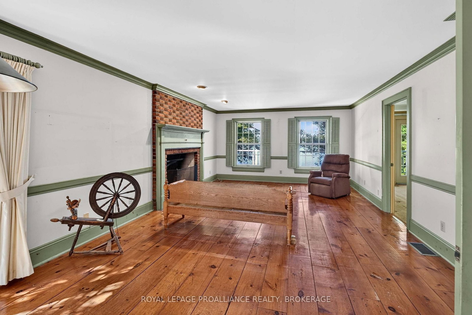 110 Lakeshore Boulevard • Kingston, ON photo 15