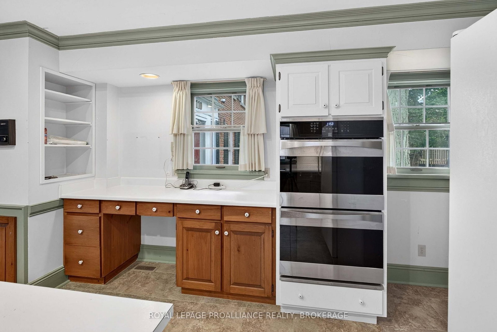 110 Lakeshore Boulevard • Kingston, ON photo 18