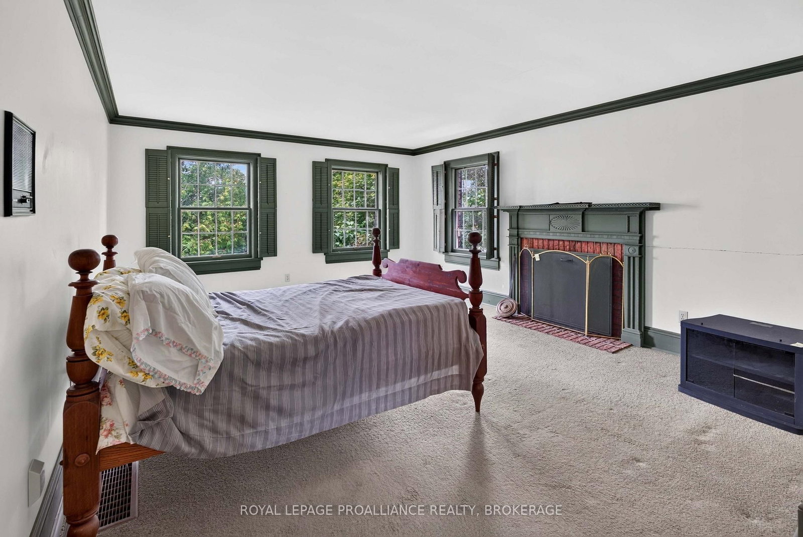 110 Lakeshore Boulevard • Kingston, ON photo 26