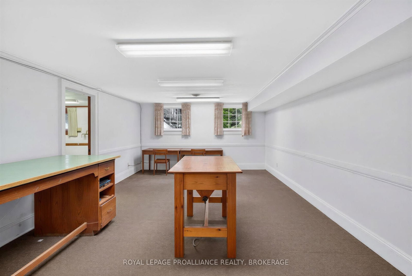 110 Lakeshore Boulevard • Kingston, ON photo 36