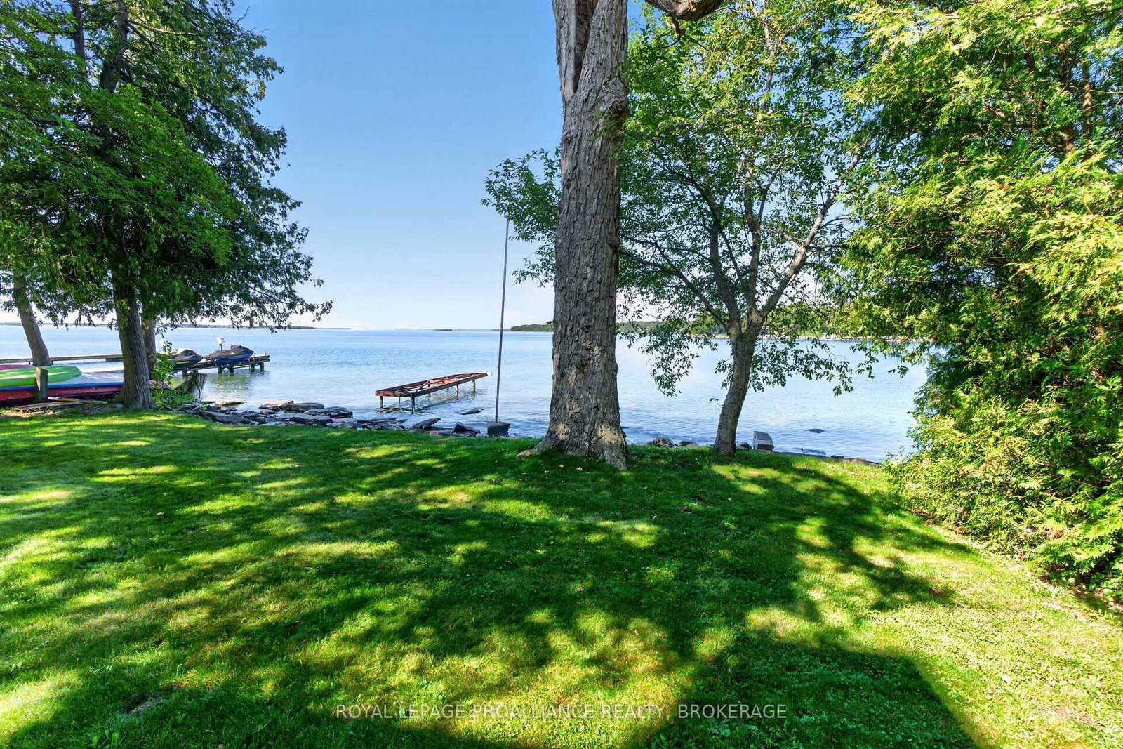 110 Lakeshore Boulevard • Kingston, ON photo 39
