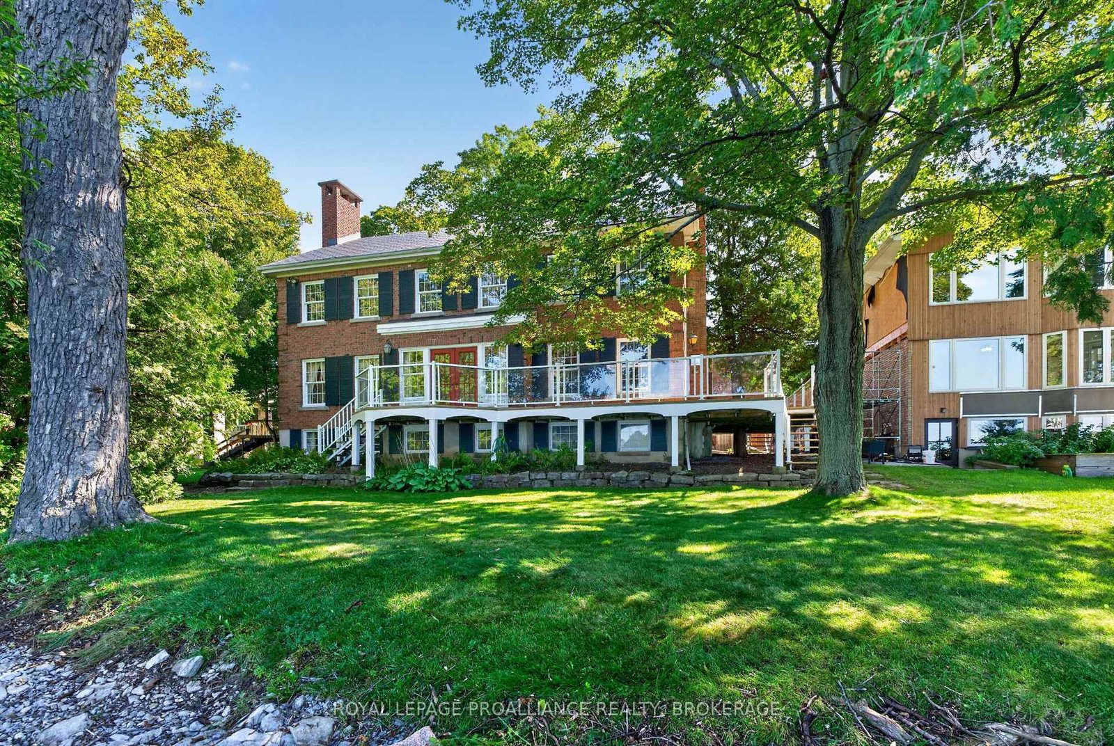 110 Lakeshore Boulevard • Kingston, ON photo 46