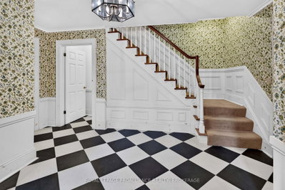 110 Lakeshore Boulevard • Kingston, ON photo 6