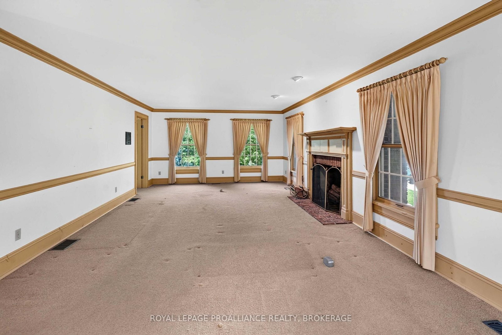 110 Lakeshore Boulevard • Kingston, ON photo 9