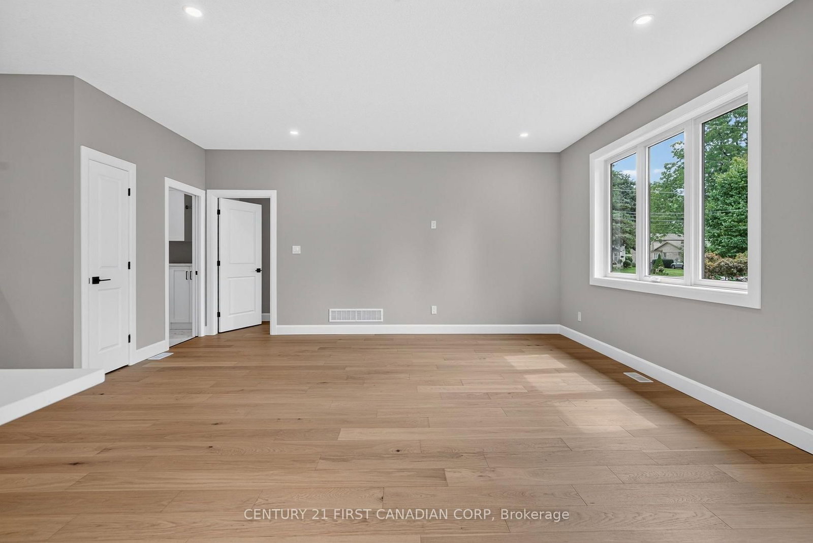 430 Head Street N • #4 • Strathroy-Caradoc, ON photo 14