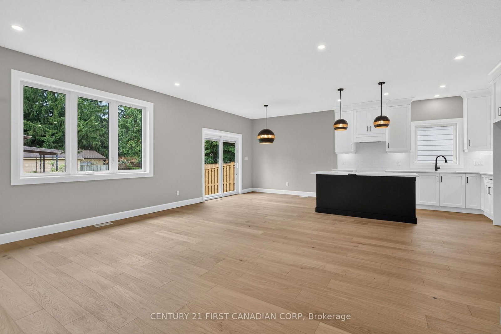 430 Head Street N • #4 • Strathroy-Caradoc, ON photo 17