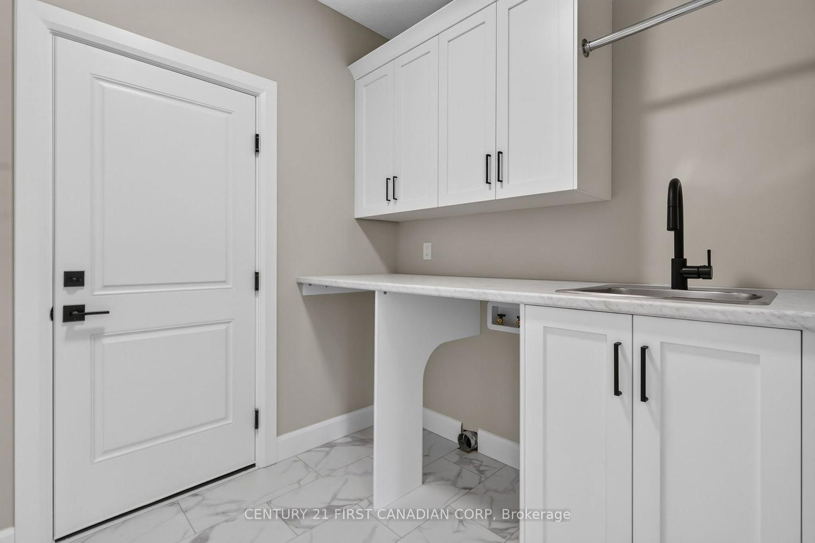 430 Head Street N • #4 • Strathroy-Caradoc, ON photo 18