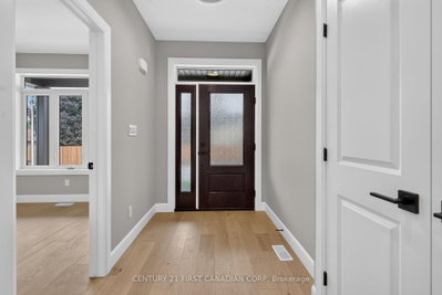 430 Head Street N • #4 • Strathroy-Caradoc, ON photo 4