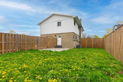 2008 Royal Crescent • London East, ON photo 9