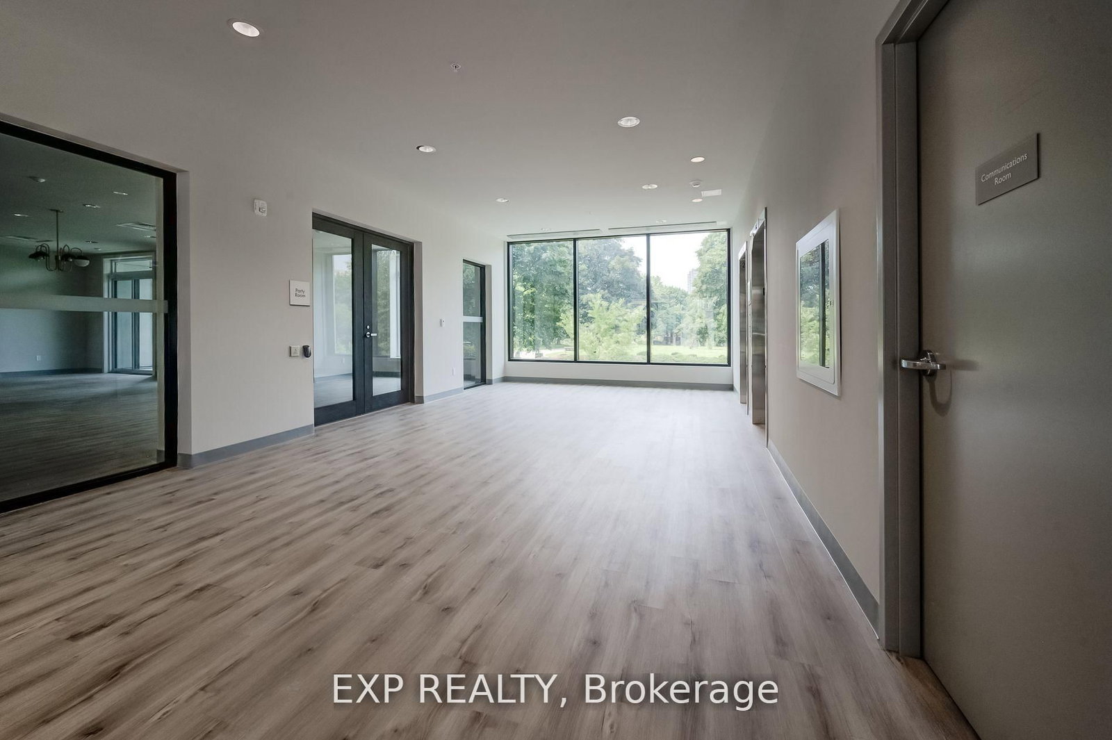 103 Roger Street • #516 • Waterloo, ON photo 5