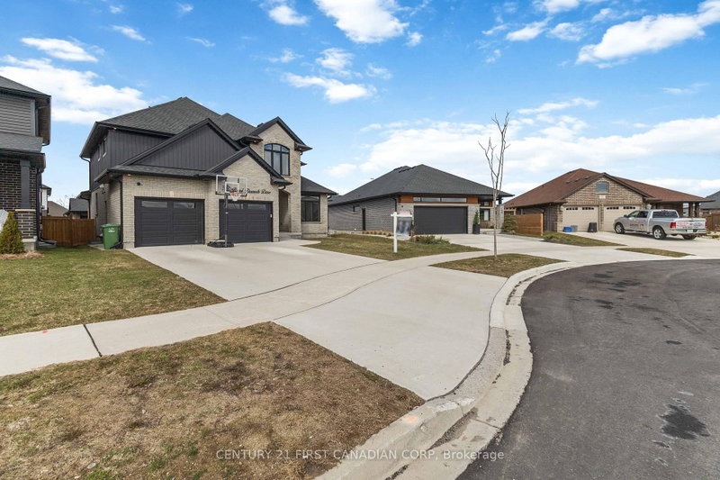 52 Royal Dornoch Drive