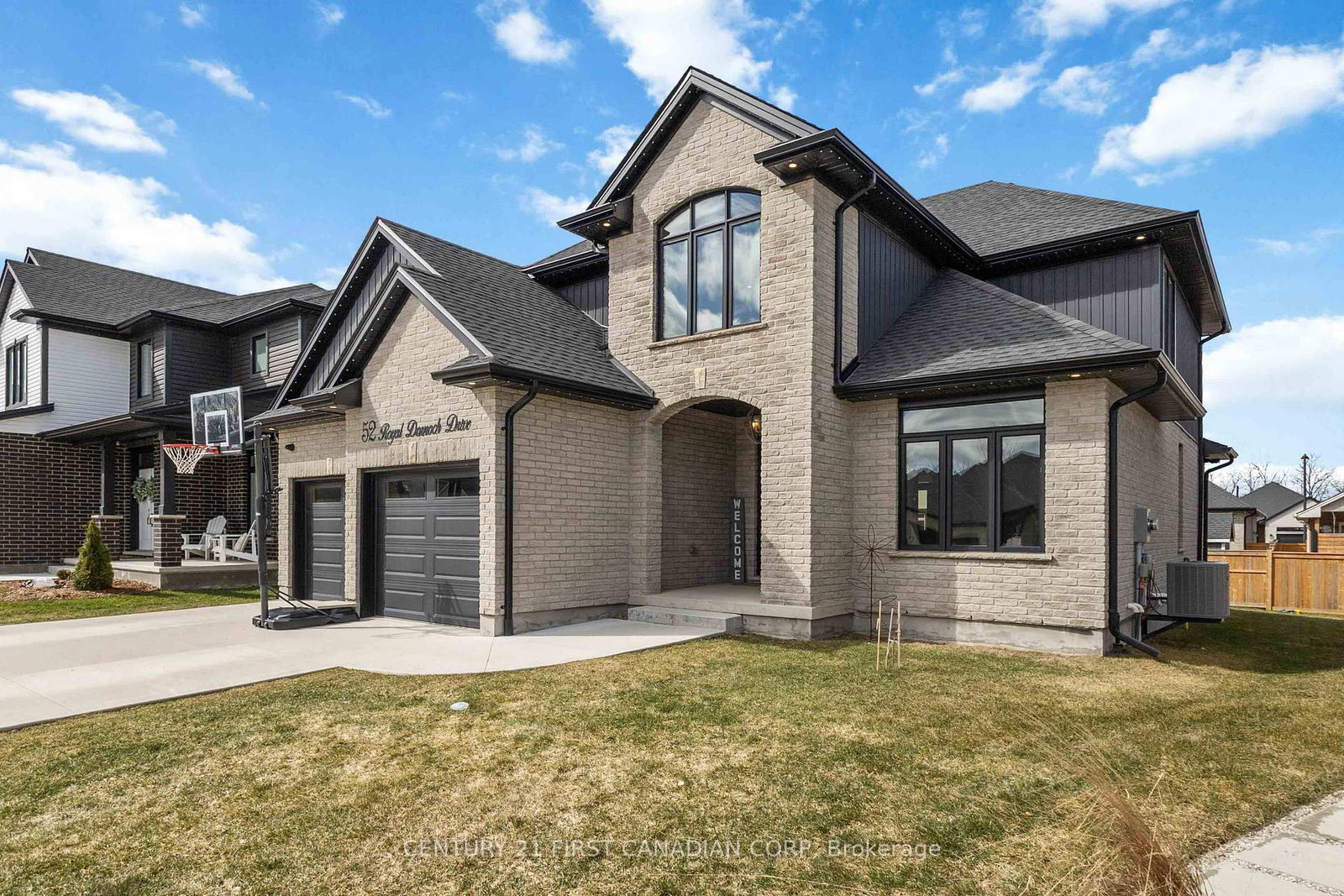 52 Royal Dornoch Drive • St. Thomas, ON photo 3