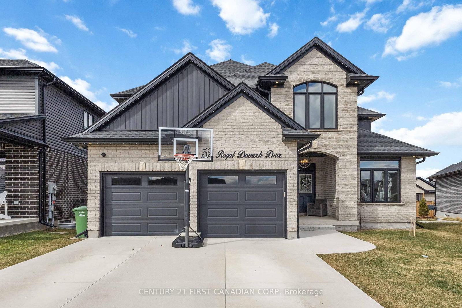 52 Royal Dornoch Drive • St. Thomas, ON photo 4