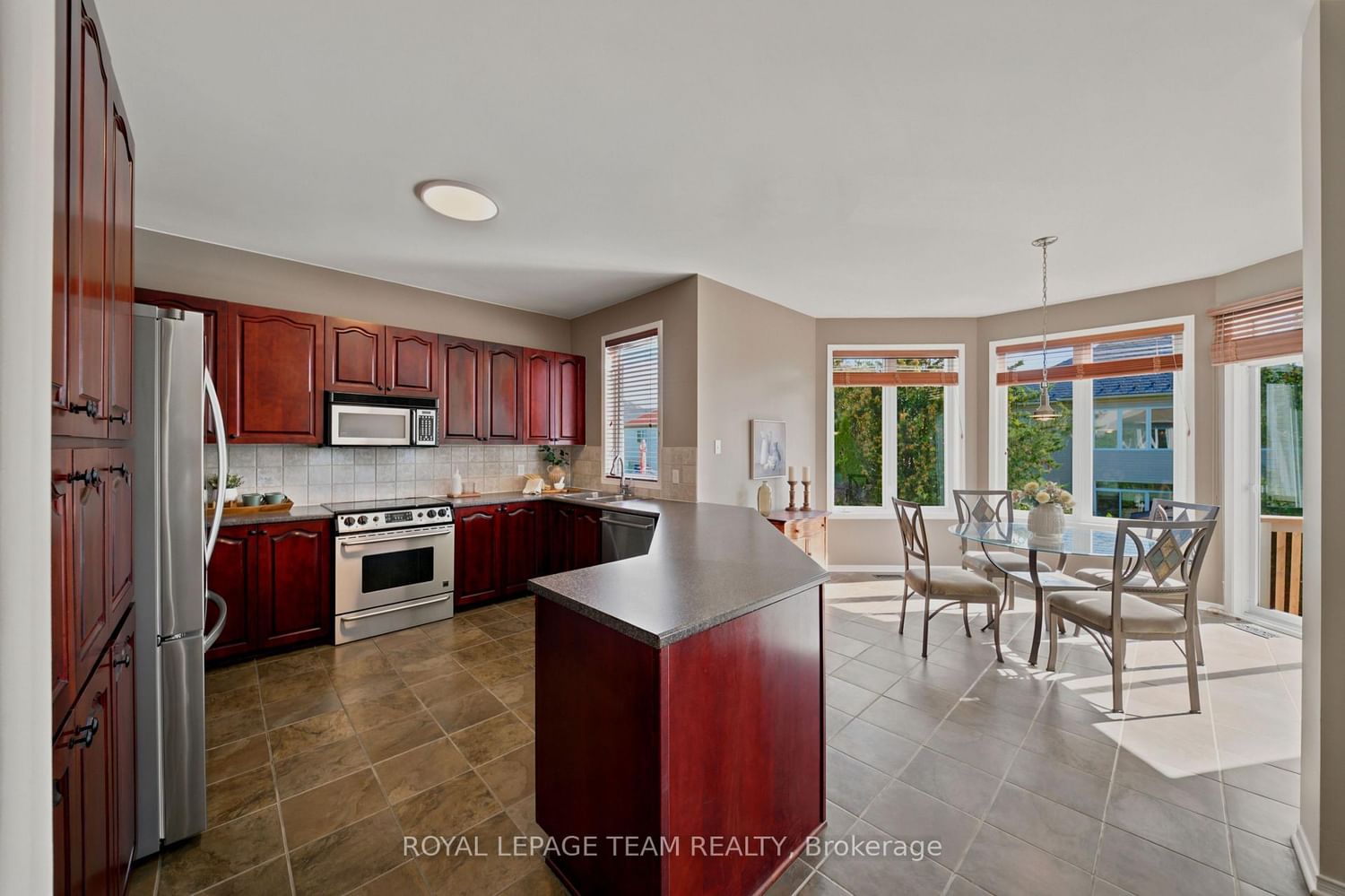 32 Glenrill Place • Ottawa, ON photo 12