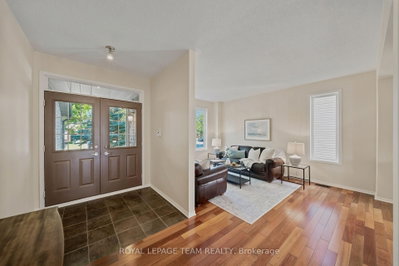 32 Glenrill Place • Ottawa, ON photo 3