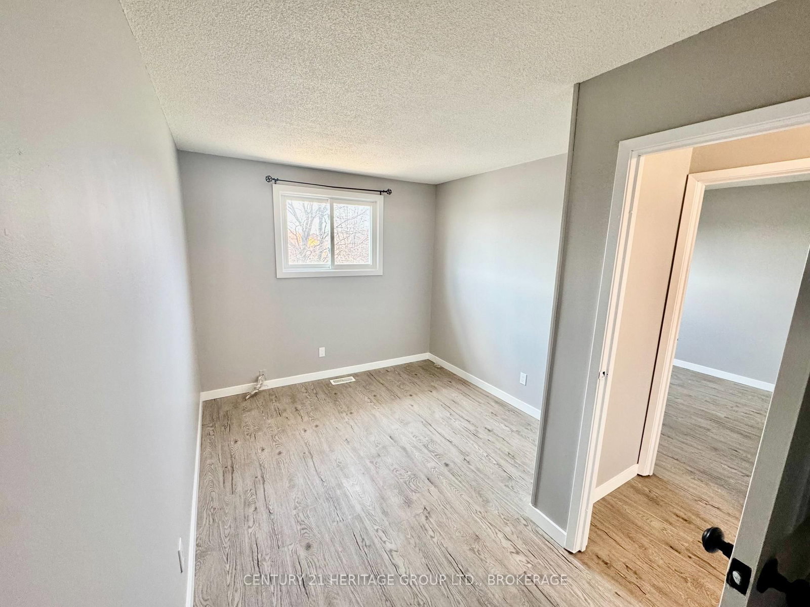 356 Owens Crescent • Kingston, ON photo 14