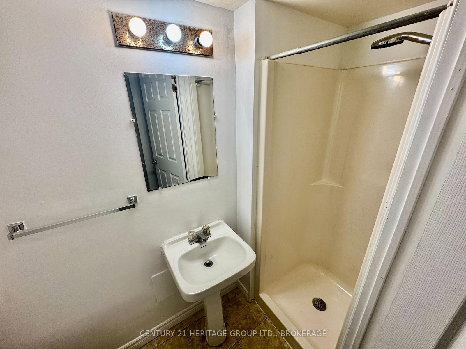 356 Owens Crescent • Kingston, ON photo 18