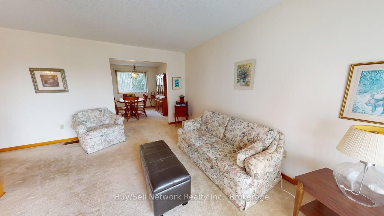 2565 Marsdale Drive • Peterborough, ON photo 10