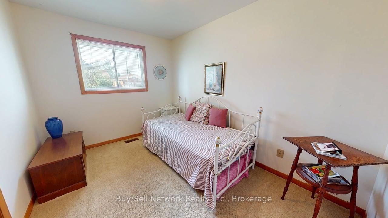 2565 Marsdale Drive • Peterborough, ON photo 16