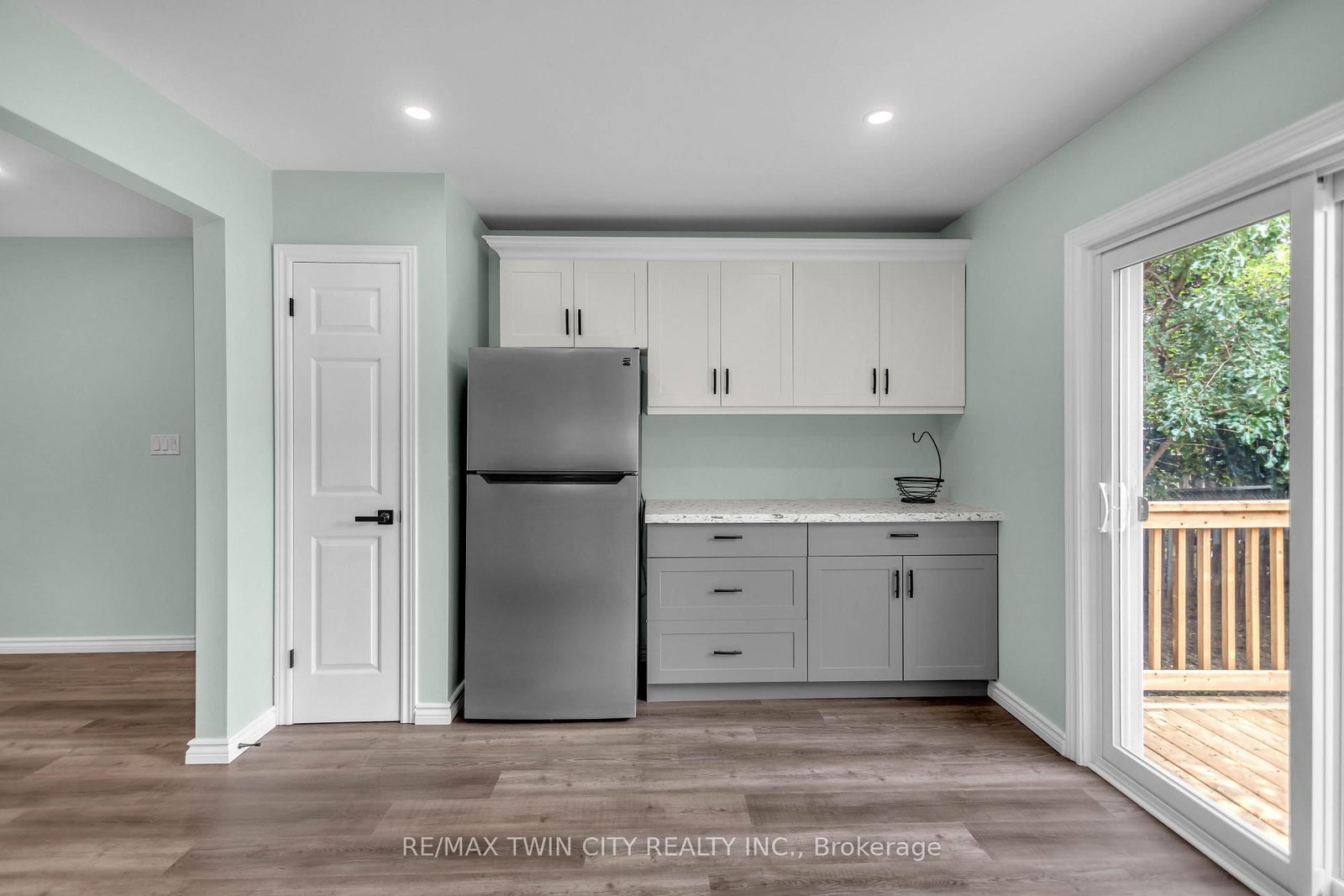 4 Dowden Avenue • Brantford, ON photo 16