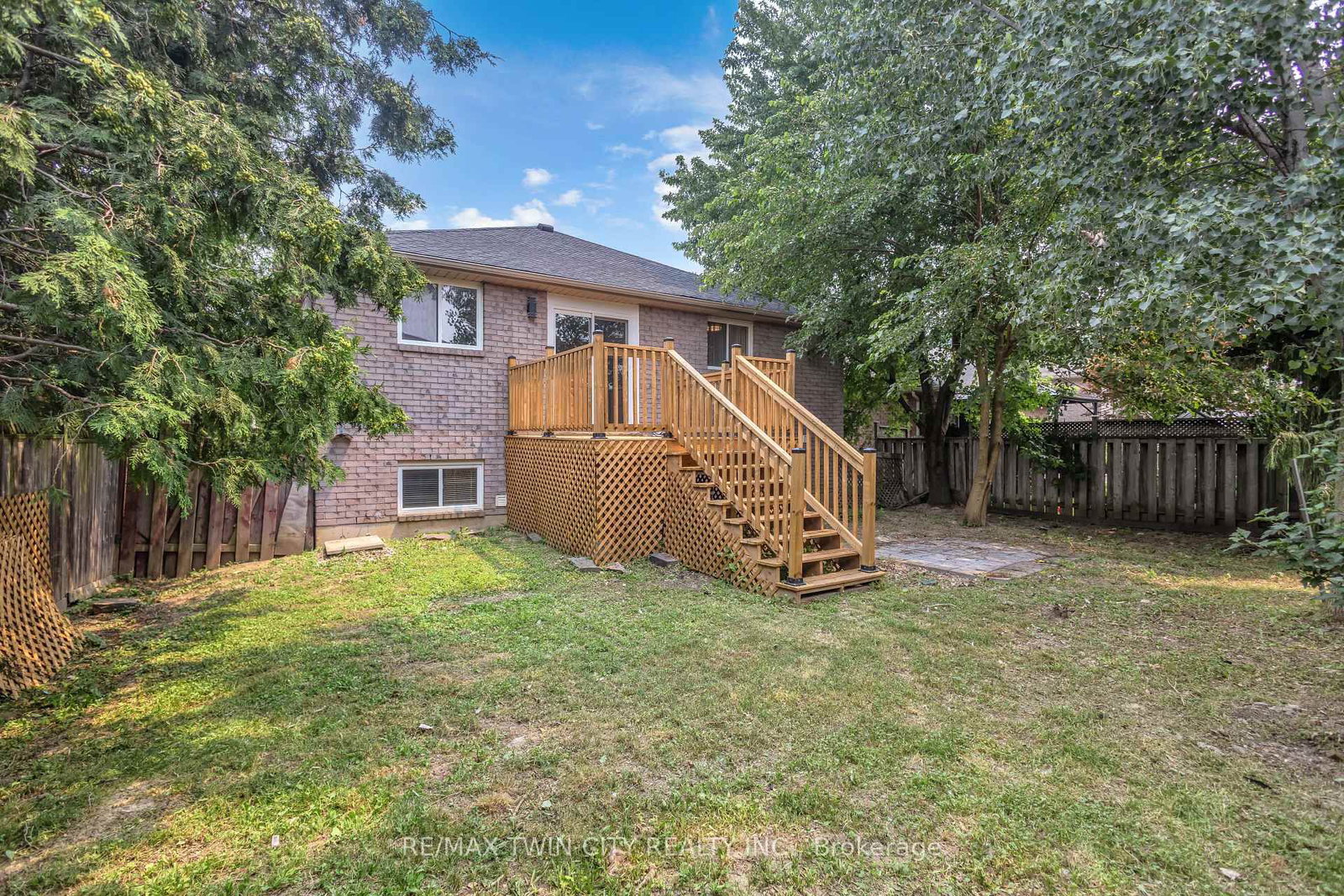 4 Dowden Avenue • Brantford, ON photo 40
