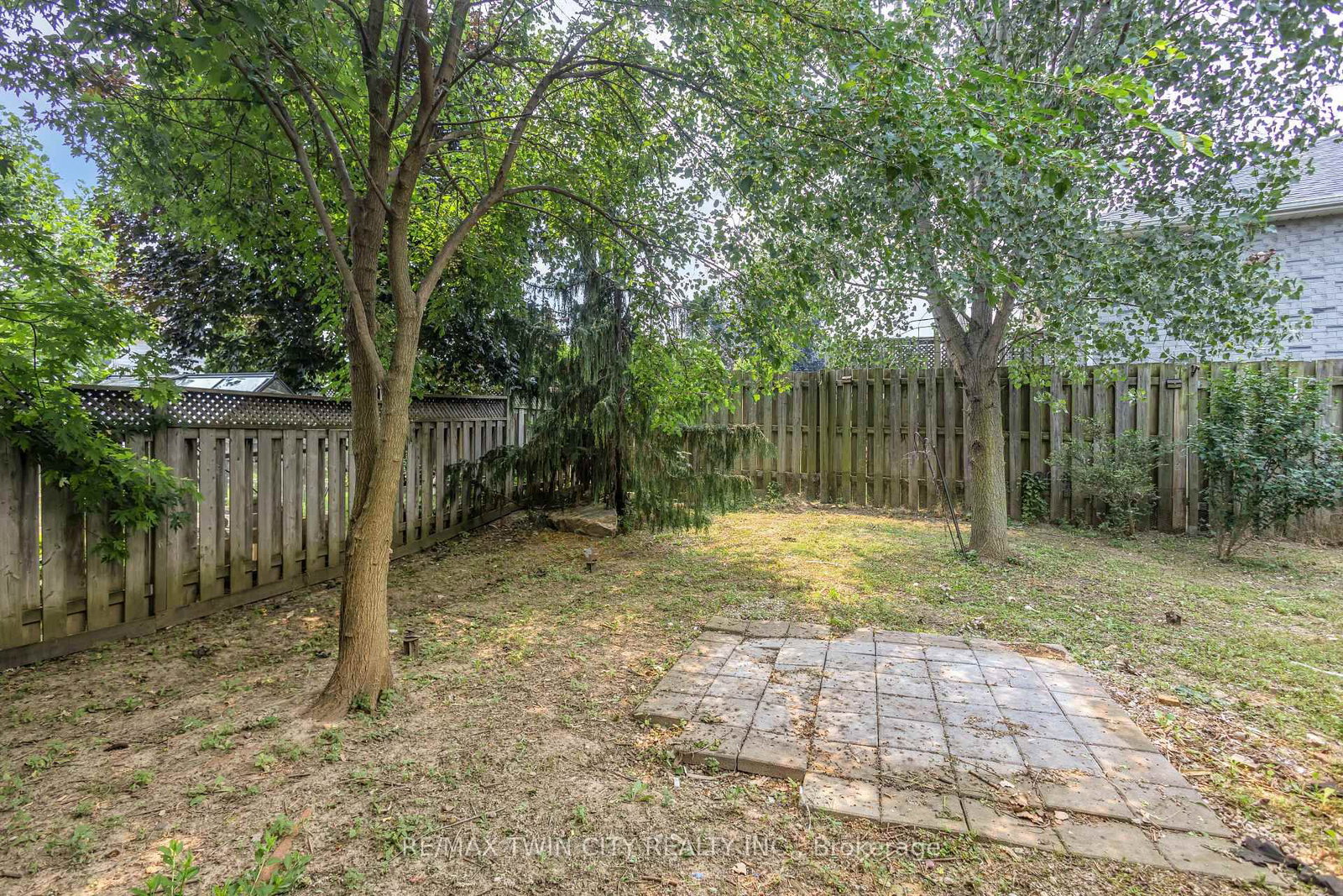 4 Dowden Avenue • Brantford, ON photo 42
