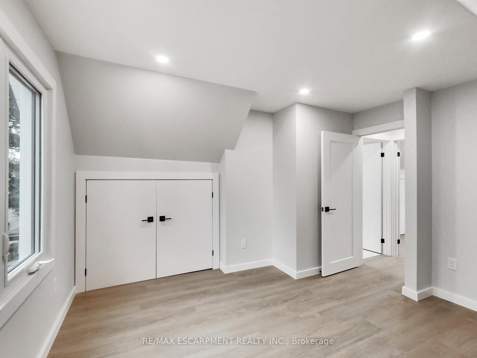 67 Cope Street • Hamilton, ON photo 33