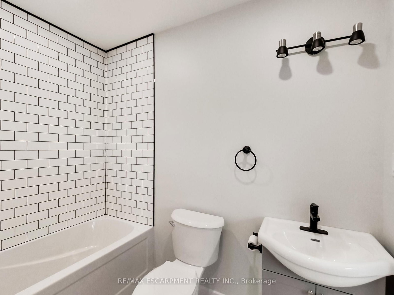 67 Cope Street • Hamilton, ON photo 8
