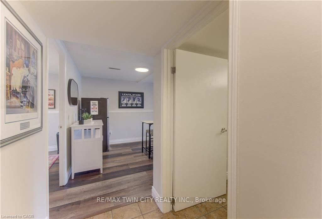 11 WOODBOROUGH Place • Cambridge, ON photo 20