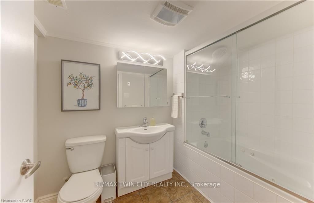 11 WOODBOROUGH Place • Cambridge, ON photo 23