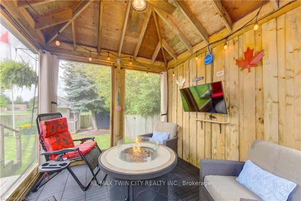 11 WOODBOROUGH Place • Cambridge, ON photo 30